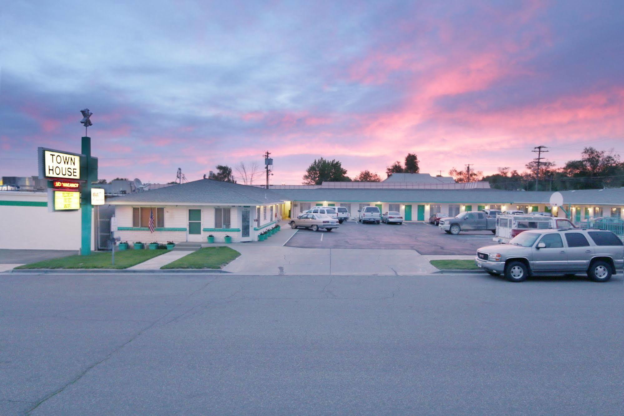 Town House Motel Winnemucca Zewnętrze zdjęcie